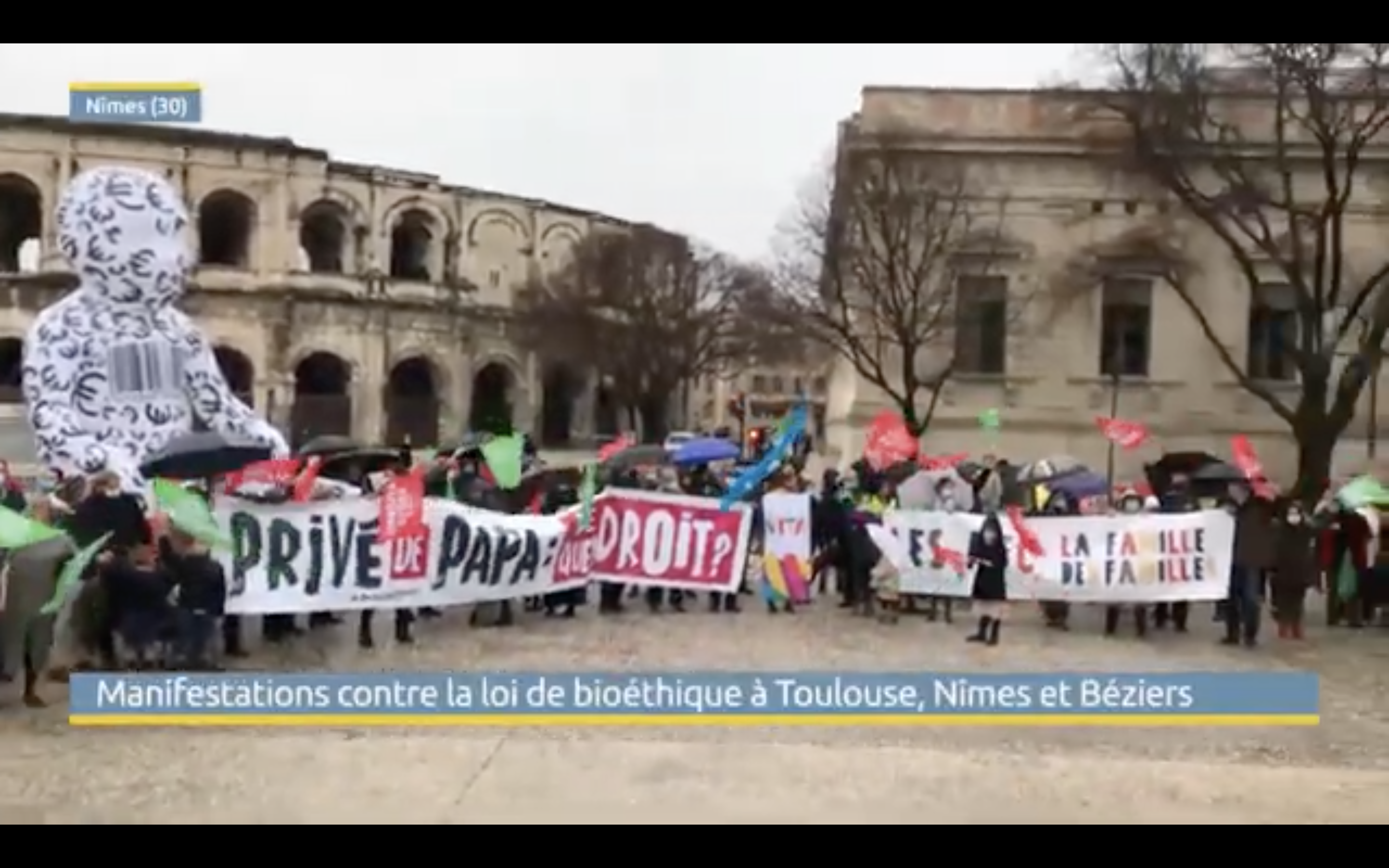 Image - ViaOccitanie – Manifestation à Nîmes devant les arènes – 30/01/2021