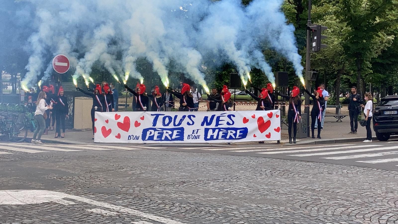 Image - Vote de la PMA sans père : « une loi contre l’amour, contre l’égalité et contre la fraternité »